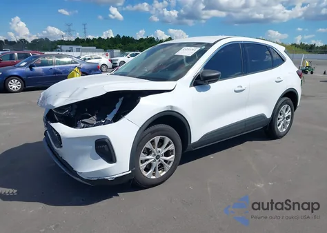 2024 Ford Escape Active z USA, uszkodzony, nr VIN 1FMCU0GNXRUB11840